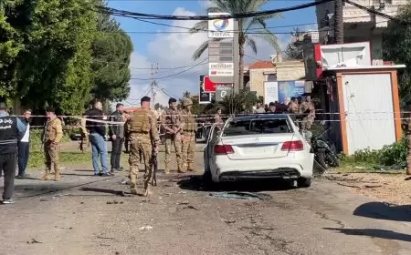 لبنان: استشهاد شخص بغارة إسرائيلية استهدفت سيارته