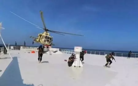 الحوثيون: هاجمنا مدمرات أمريكية في البحر الاحمر وخليج عدن