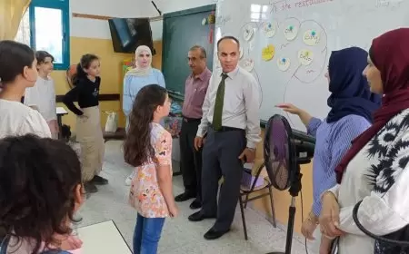 ضمن ثلاثون مخيماً أطلقته التربية في طولكرم  جرّار يتفقد عدداً من المخيمات الصيفية