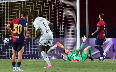 برشلونة يتلقى هزيمة مؤلمة أمام موناكو الفرنسي