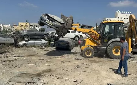 لشرطة تتلف 338 مركبة ودراجة غير قانونية في طولكرم.