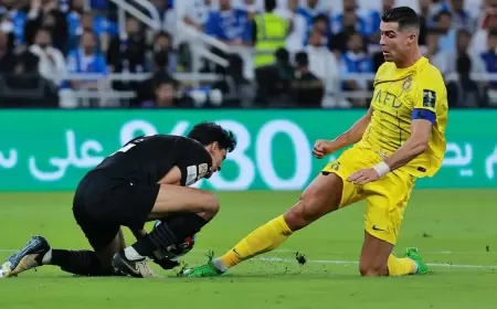 هل تُفلِت تسديدة رونالدو التاسعة من "يد" بونو؟