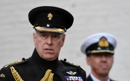 الملك تشارلز يقيل حراس الأمير أندرو لإرغامه على مغادرة قصر "رويال لودج"