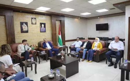 طقاطقة يطلع ممثل الإتحاد الأوروبي لدى دولة فلسطين على أوضاع محافظة طولكرم من إنتهاكات الإحتلال والإحتياجات من المشاريع والبنية التحتية