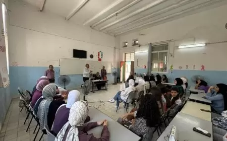 وزارتا الثقافة والتربية والتعليم في طولكرم: مناقشة قصص من كتاب " كتابة خلف الجدران: يوميات الحرب على غزة "