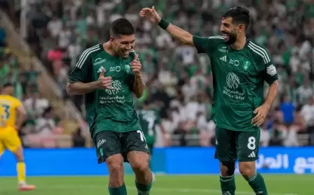 بثنائية دارسي وفيرمينو.. أهلي جدة يعبر العروبة