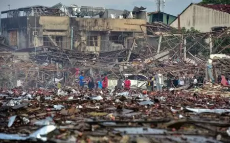 إصابة 30 طالبا في انفجار مقذوف من مخلفات الحرب بمدرسة في صنعاء