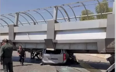 مصرع شخص جراء سقوط جسر مشاة على سيارة جنوب دمشق