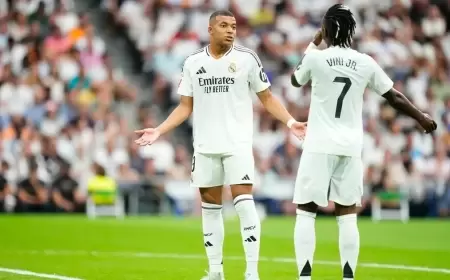 الغيرة" تشتعل بين فينيسيوس ومبابي.. التمريرات تتناقص