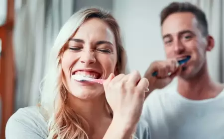 فيديو حصد الملايين.. طبيب أسنان يحذر من المعجون المبيض!