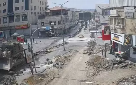 الاحتلال يجرف شوارع داخل جنين ويدمر ممتلكات ويهدد الصحفيين