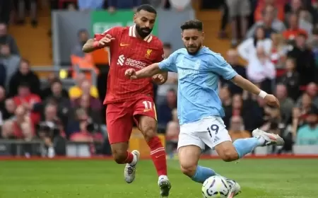 جماهير ليفربول تهاجم صلاح: كان في "جيب" مورينو