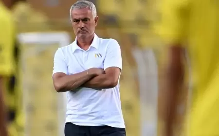 غلطة سراي يسخر من مورينيو: "الباكي" وليس "الاستثنائي"