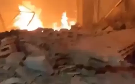 الاحتلال يفجر ويحرق محلات تجارية لمعتقل غرب رام الله