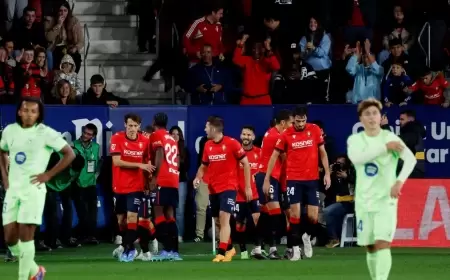 أوساسونا يقسو على برشلونة وفليك برباعية