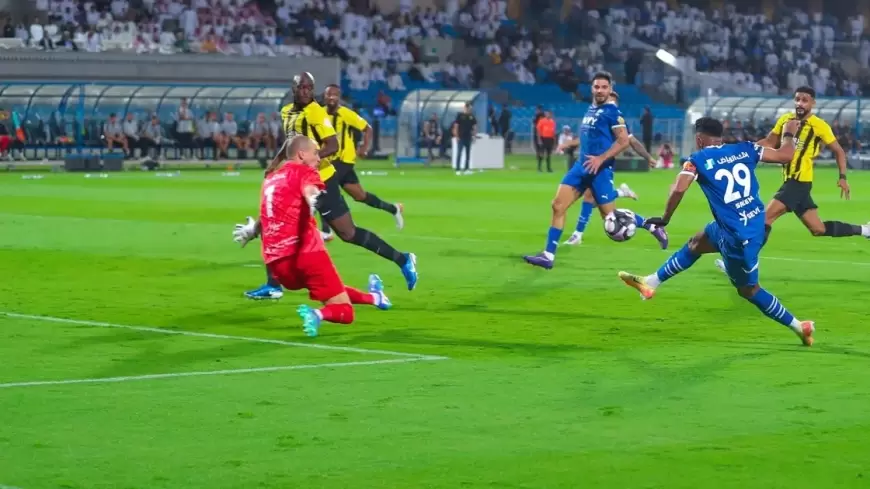 للمرة الثامنة توالياً.. الهلال يعبر الاتحاد في "الكلاسيكو"