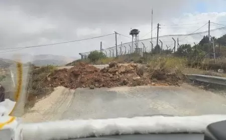 الاحتلال يغلق مدخل كفر مالك بسواتر ترابية