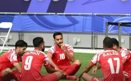 فتى "المنسف" و"القهوة" يعتلي قمة قارة آسيا