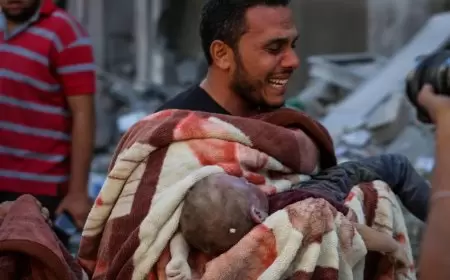 10 شهداء بينهم أطفال وعدد من الاصابات في قصف الاحتلال لمناطق في قطاع غزة