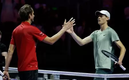 سينر يتأهل إلى قبل نهائي بطولة الملوك الستة بموسم الرياض