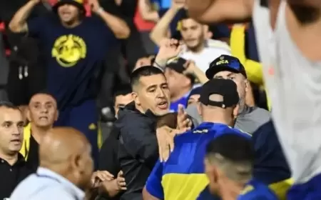 لحظة صادمة.. أسطورة الأرجنتين يتدخل ويمنع كارثة جماهيرية