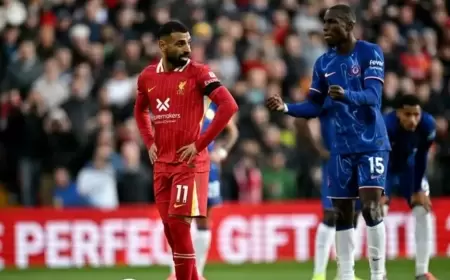 نجم تشيلسي يسخر من غياب صلاح عن جائزة "الأفضل"