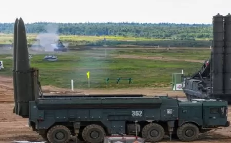 منظومة "إسكندر" الصاروخية الروسية تظهر علنا لأول مرة في الجزائر