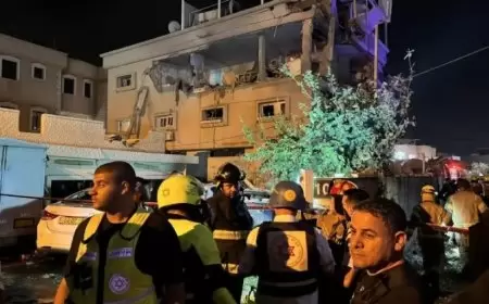 اصابة فلسطينيين جراء سقوط صواريخ أطلقت من لبنان على الطيرة