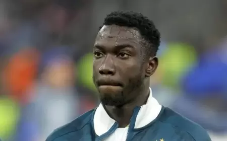 سيلاس.. بطل أغرب قصة تزوير يواجه برشلونة