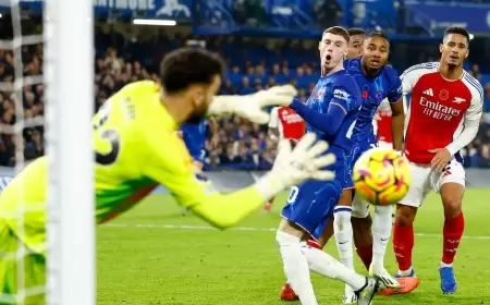 تشيلسي وأرسنال يتقاسمان نقاط القمة