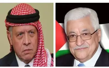 الرئيس عباس يجتمع مع العاهل الأردني في الرياض