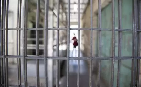 "هيئة الأسرى" تكشف تفاصيل الوضع الصحي للأسيرين دويكات وقاسم