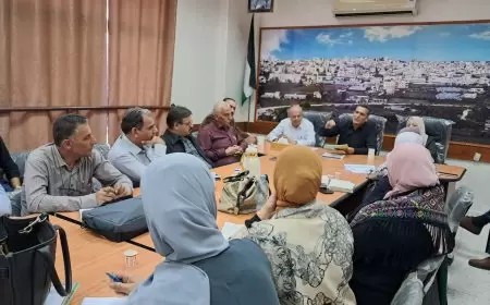 ضمن سلسلة لقاءات تطويرية التربية تعقد اجتماعاً تخصصياً مع عدداً من مديري ومديرات المدارس