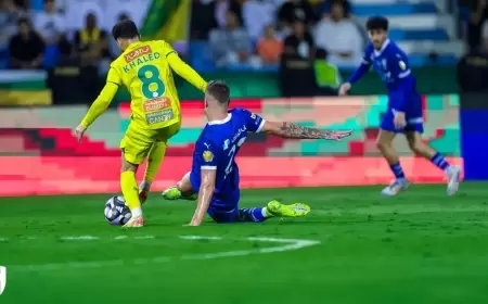 الخليج يصدم الهلال وينجح بما عجز عنه الآخرون