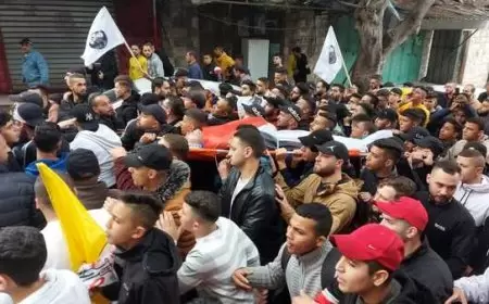 أهالي يعبد يشيعون جثماني الشهيدين أحمد زيد ومحمد حمارشة