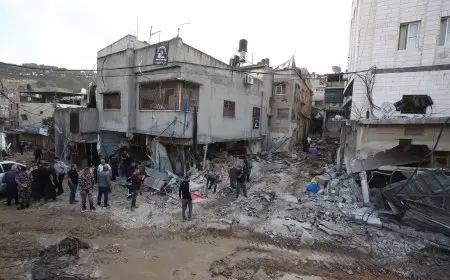 "شؤون اللاجئين" تسلّم مساهمات مالية لأصحاب المنازل المتضررة في مخيم نور شمس