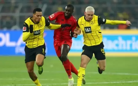 بايرن يفلت من الهزيمة أمام دورتموند