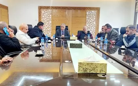 *رئيس بلدية طولكرم يلتقي برئيس وأعضاء مجلس إدارة جمعية رجال الأعمال لبحث سبل تعزيز الوضع الاقتصادي في المدينة*