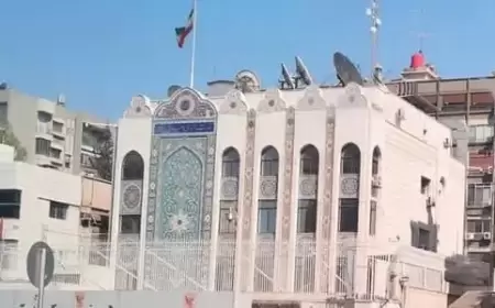 إيران تنفي: لم نخلي سفارتنا في دمشق