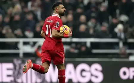 لاعب إنجلترا: ليفربول سيرتكب خطأ كبيراً بتجديد عقد صلاح