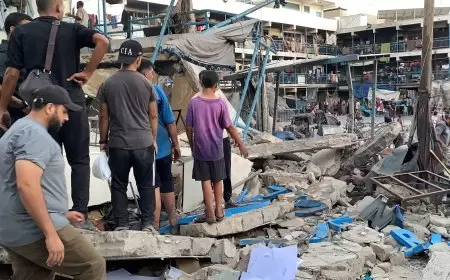 شهداء ومصابون ومعتقلون خلال اقتحام الاحتلال مدرسة في بيت حانون واجبار النازحين على اخلائها