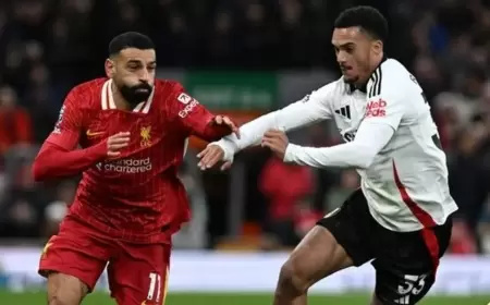 "وضع صلاح في جيبه".. هل سرقت الجائزة من الأميركي؟