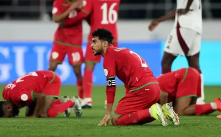 الصبحي يقود عمان إلى فوز مثير على قطر