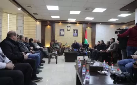 طقاطقة يطلع وزير الأشغال  على أوضاع محافظة طولكرم وانتهاكات الاحتلال خلال الاجتياح الاخير لمخيمي طولكرم ونور شمس