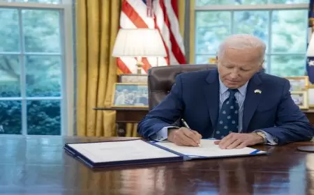 هيئة البث الإسرائيلية: إدارة بايدن تسعى للاعتراف بحكومة سوريا الجديدة قبل تنصيب ترامب