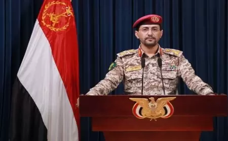 الحوثيون يعلنون استهداف مطار بن غوريون وحاملة طائرات أمريكية