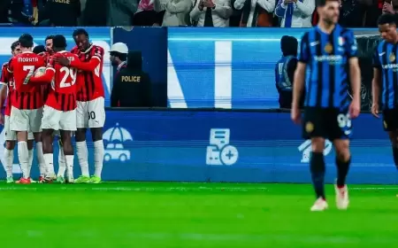 ميلان يهزم إنتر ويتوج بكأس السوبر الإيطالية في الرياض