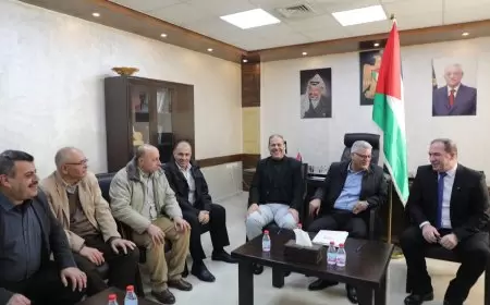 اللواء الدكتور عبد الله كميل يتسلم مهامه محافظاً لمحافظة طولكرم