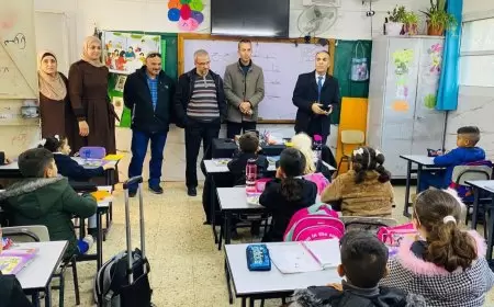 مدير التربية يتفقد سير الامتحانات في مدرسة الجاروشية ويتفقد احتياجاتها