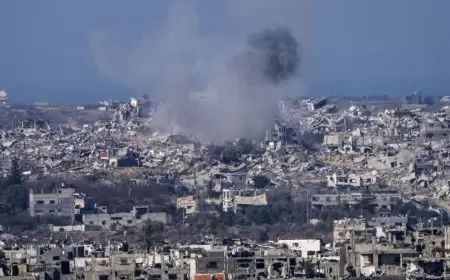 467 يوم من الحرب: شهداء بالعشرات وقصف خيام النازحين بغزة